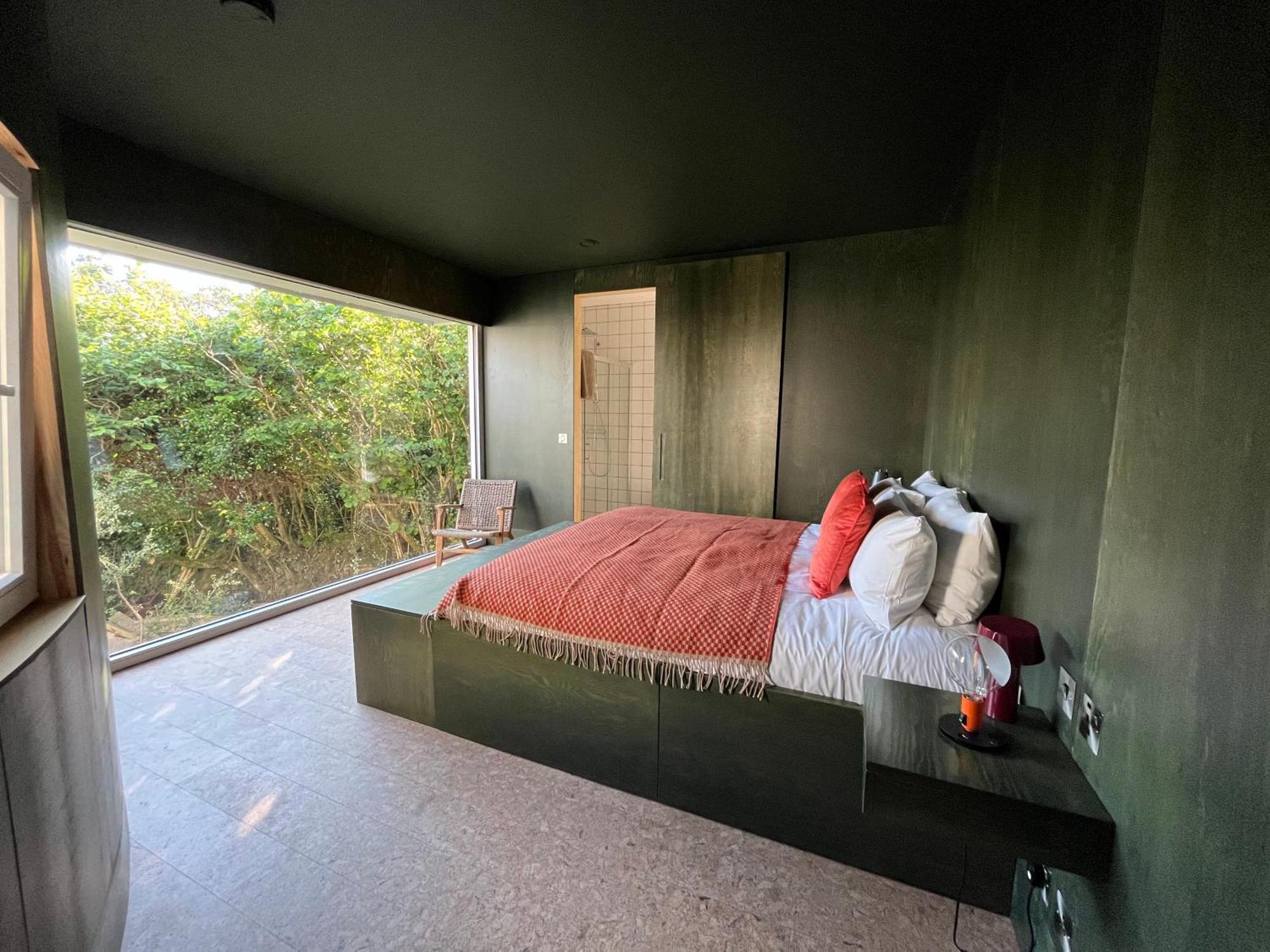 Fernwood Villa Clifden Room photo